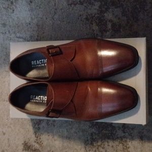 Mens shoes